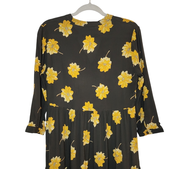 Madewell Button-Front Tier Dress in Fall Flowers - Picture 11 of 12